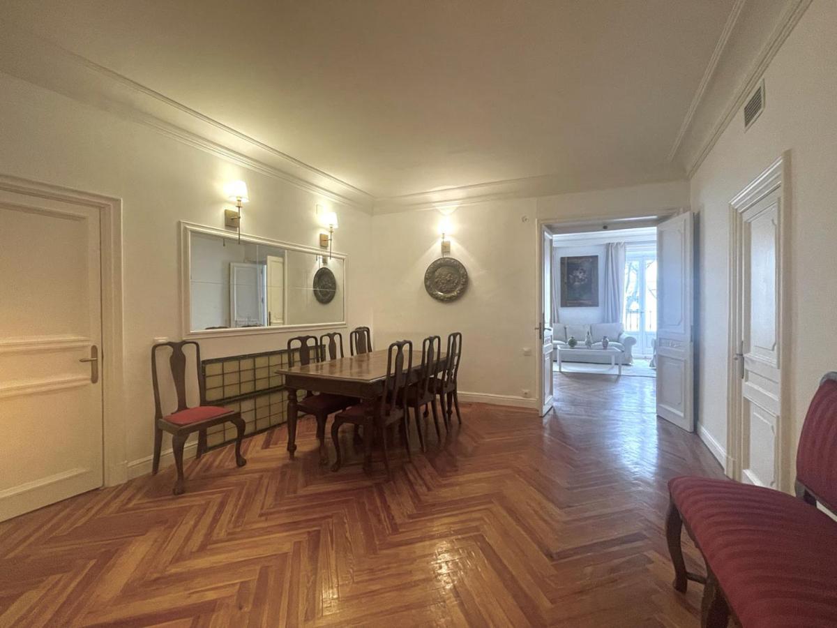 Apartamentos Alcala Madrid Luaran gambar