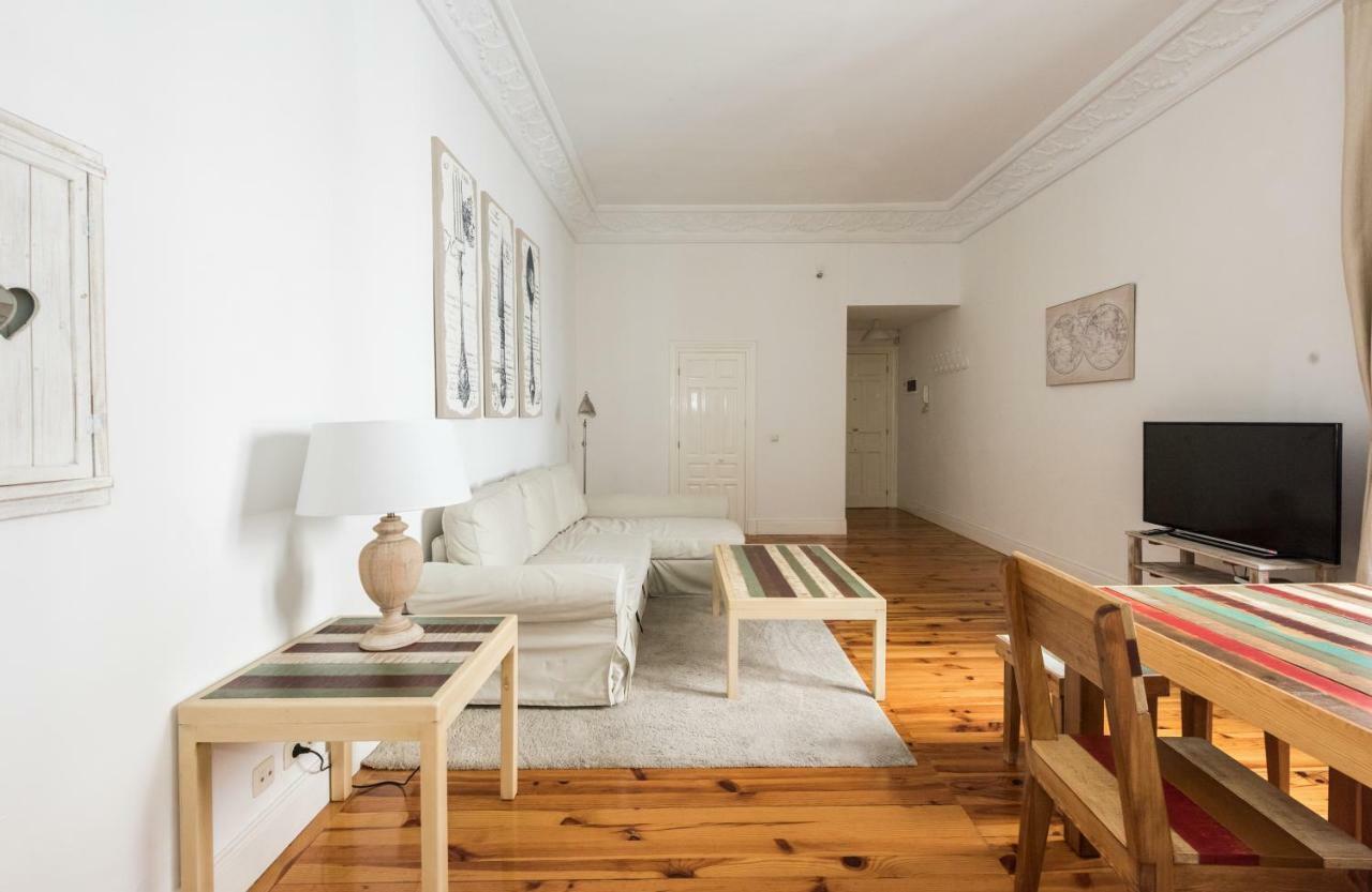 Apartamentos Alcala Madrid Luaran gambar