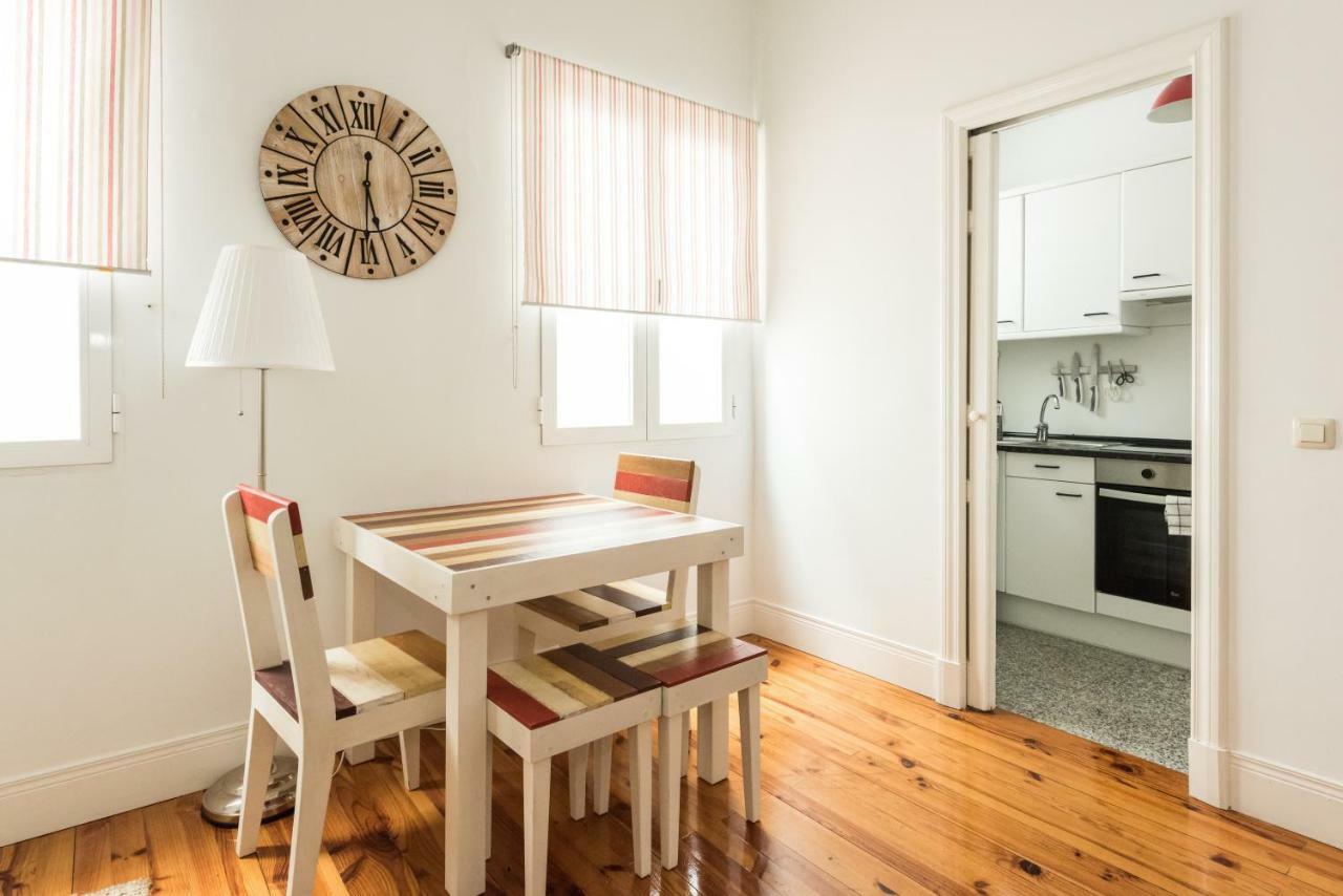 Apartamentos Alcala Madrid Luaran gambar